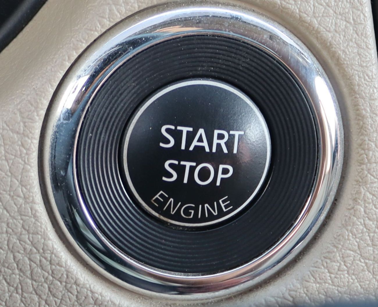 Nissan XTrail SV 2.5L 2021 Nissan X-Trail,2021 GCC edition, no accidents, in excellent condition, mileage 85,000 K