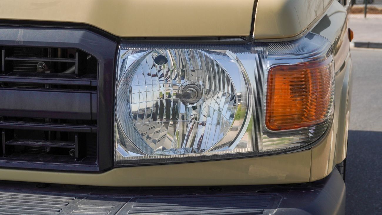 Toyota Land Cruiser Pick Up