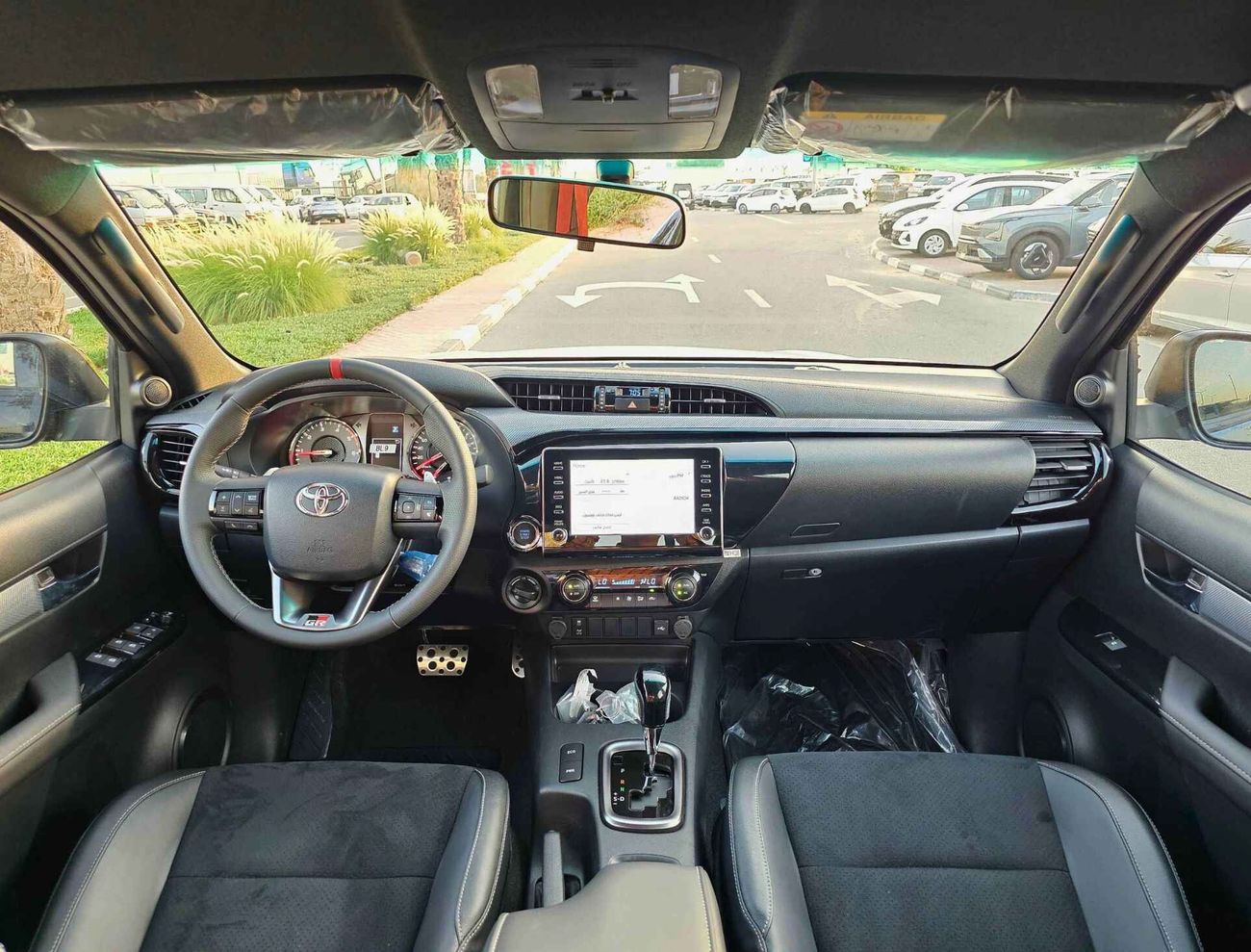 Toyota Hilux GR-S / V4 / 2.8L DIESEL / A/T / DVD / 360” Camera/ Roll Bar ( CODE # HDGR28AF)