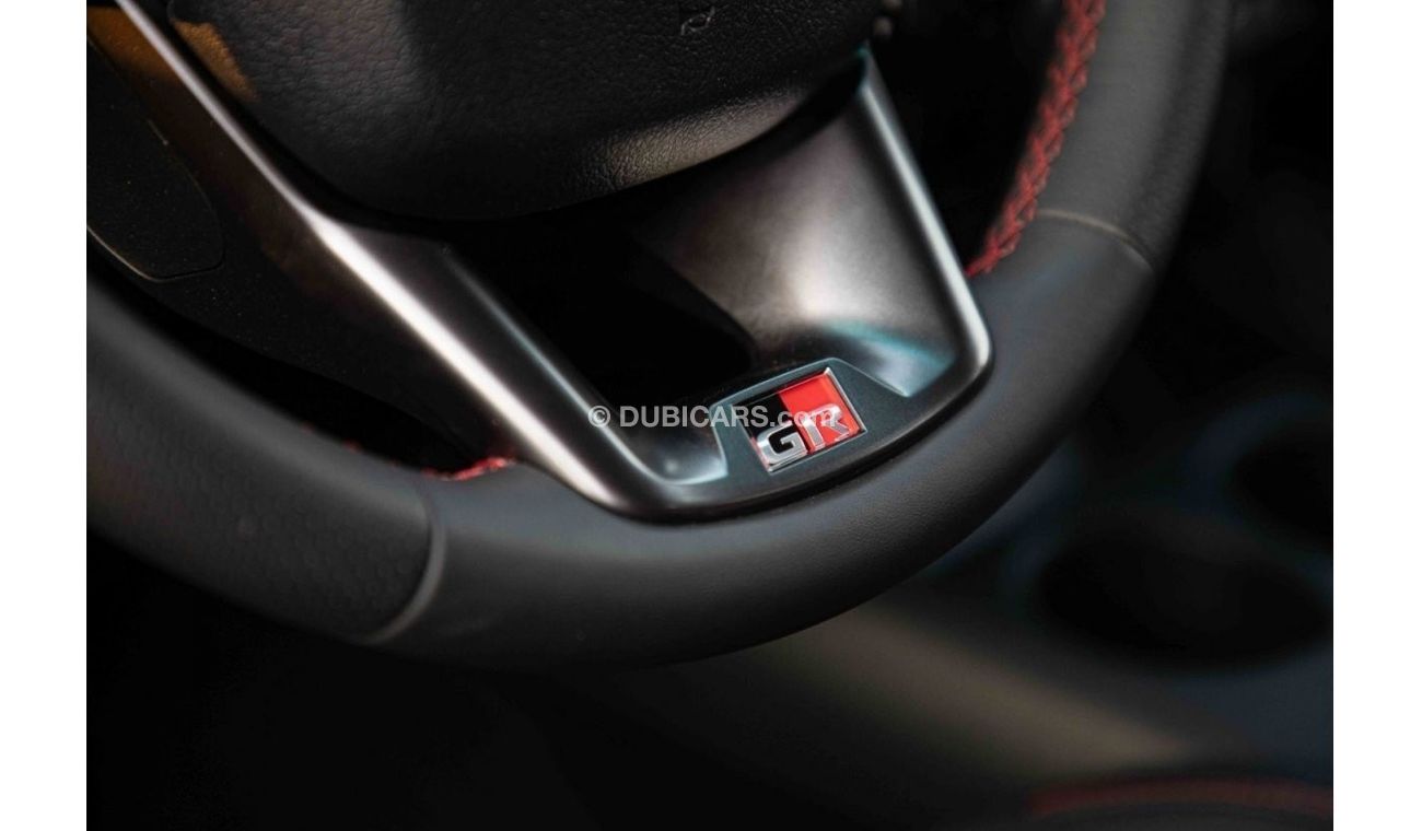 تويوتا هيلوكس 2023 Toyota Hilux 4x4 DC 2.8L GR Sport Diesel AT - Black inside Black