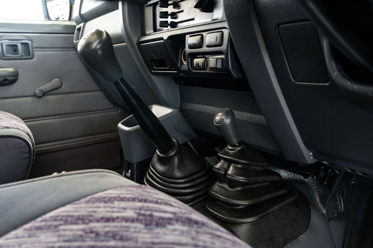 Toyota Land Cruiser 70