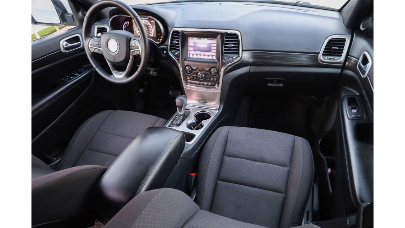 جيب جراند شيروكي لاريدو