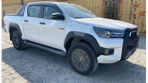 Toyota Hilux 2023 TOYOTA HILUX ADVENTURE 2.8L DIESEL M/T