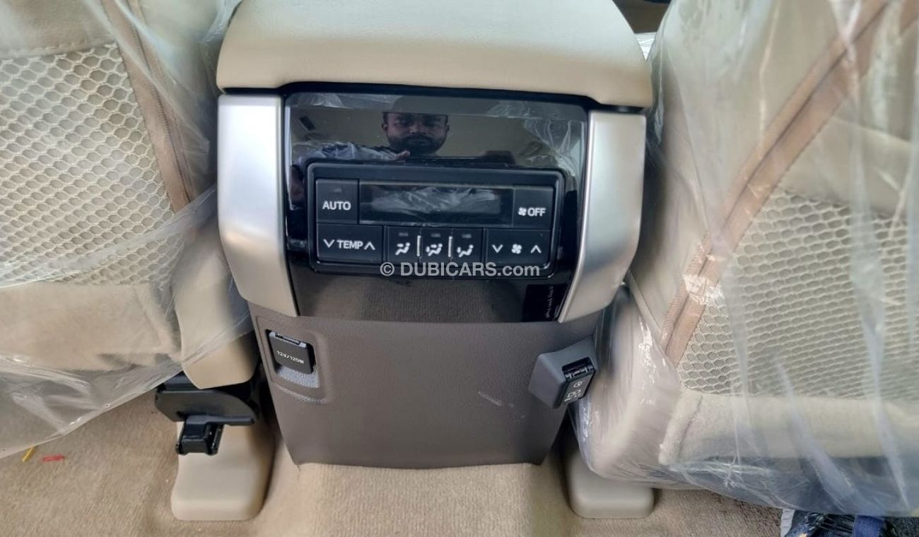 Toyota Prado TOYOTA PRADO 4.0 VX SILVER SUNROOF FULL OPTION 2023 MY