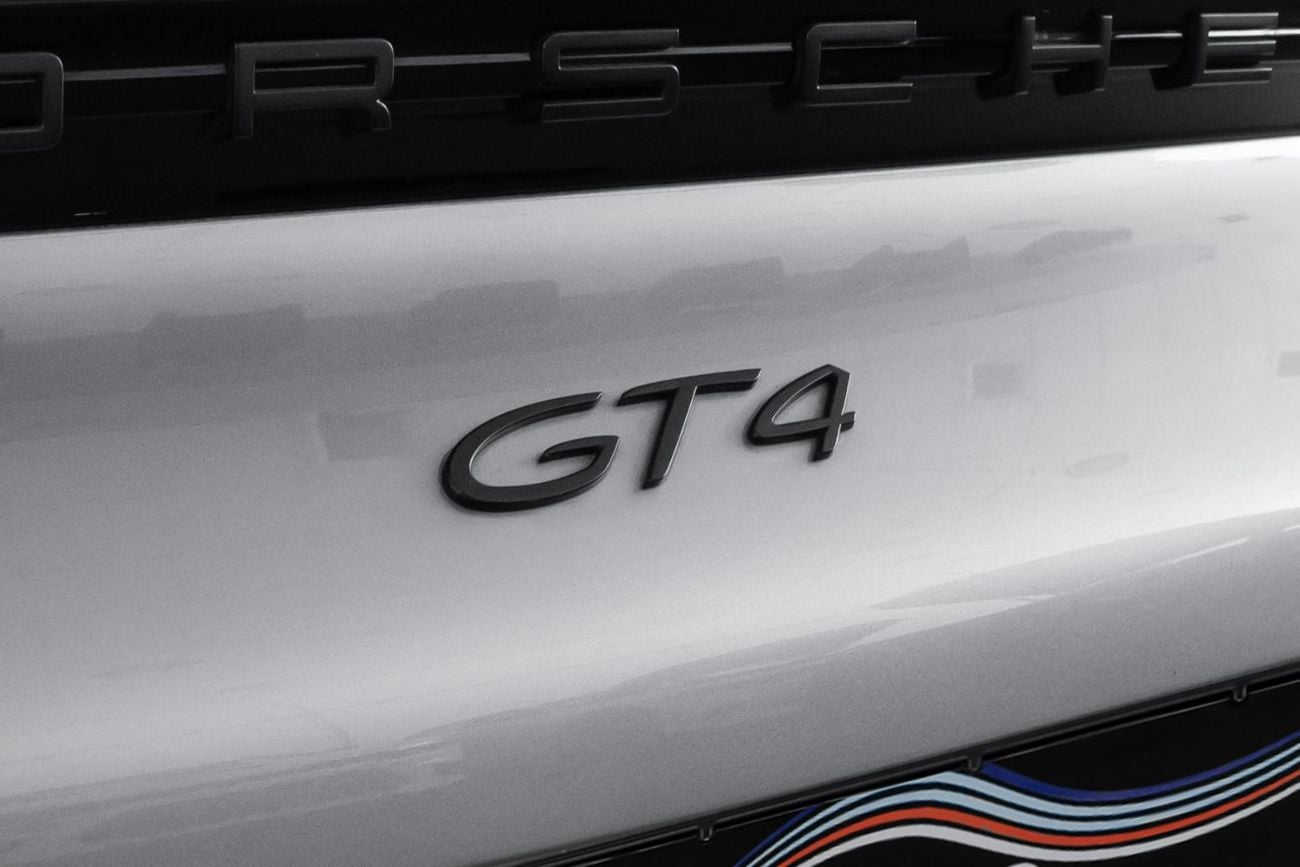 Porsche 718 Cayman GT4 4.0L (414 HP) M/T