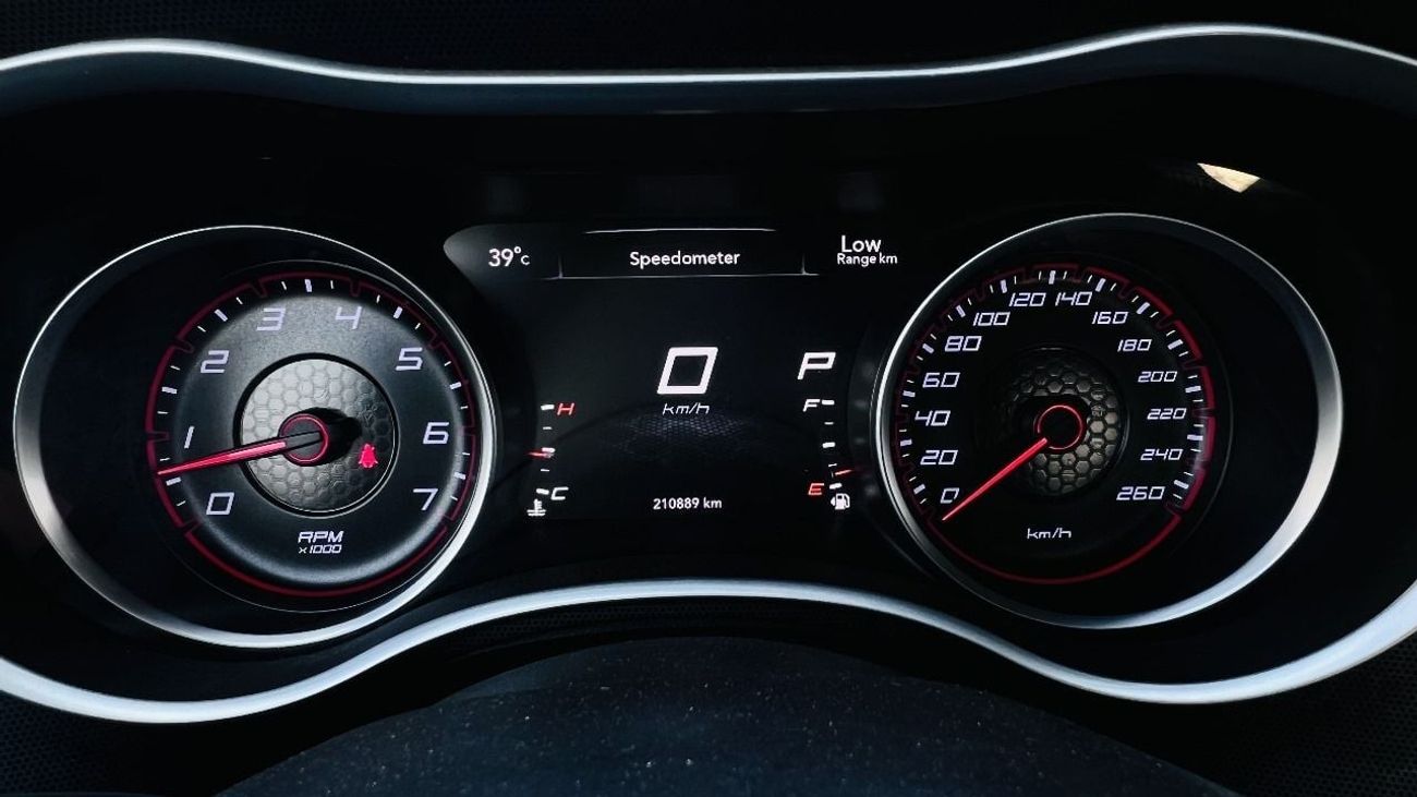 دودج تشارجر AED 870 PM | DODGE CHARGER SXT 2017 | V6 | GCC | MINT CONDITON