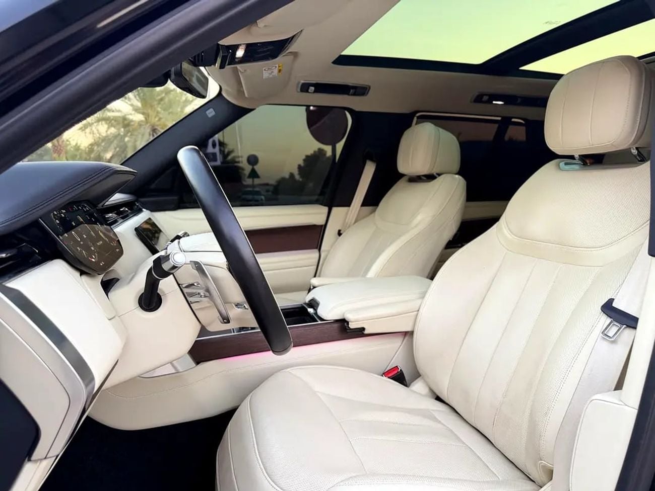 Land Rover Range Rover HSE P530 | GCC Specs | Low Mileage