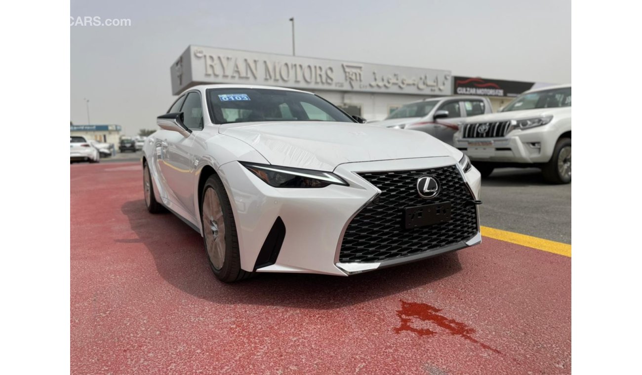 لكزس IS 300 LEXUS IS 300 2021 MODEL، 2.0L، WHITE WIT BEIGE، عجلات مصنوعة من الجلد للتصدير والتسجيل المحلي