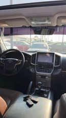 تويوتا لاند كروزر VXR+ 5.7L