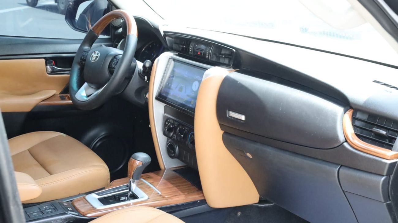 Toyota Fortuner 2017  TOYOTA FORTUNER TURBO