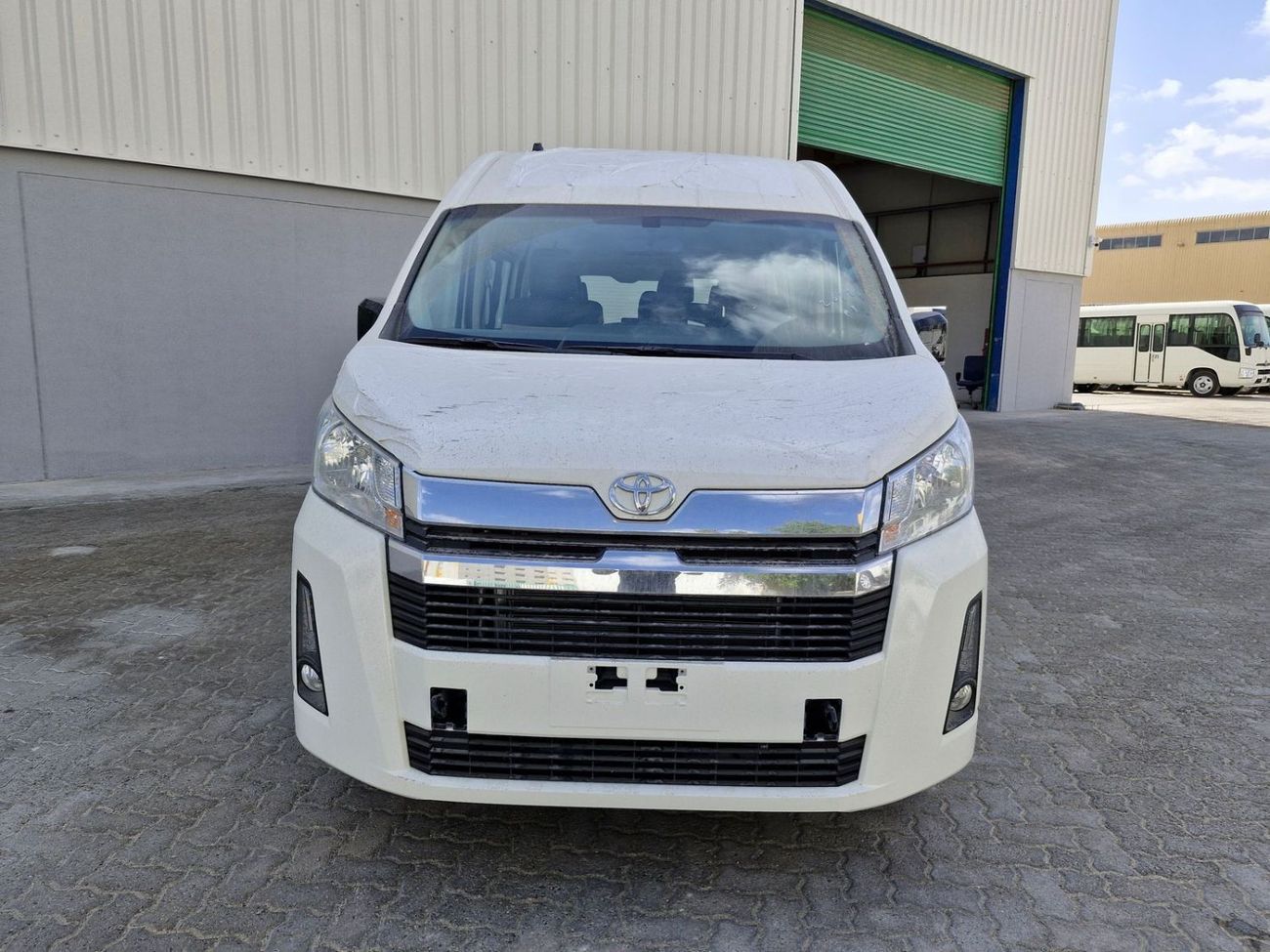 تويوتا هاياس Toyota Hiace 3.5 AT 2026 full option with automatic door