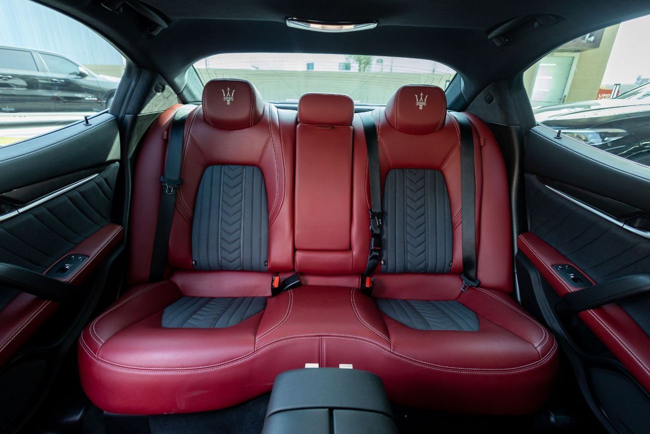 مازيراتي جيبلي GranLusso 3.0L