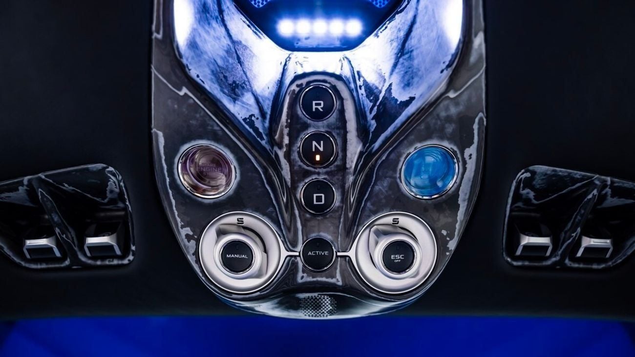 McLaren Speedtail - 1 of 106