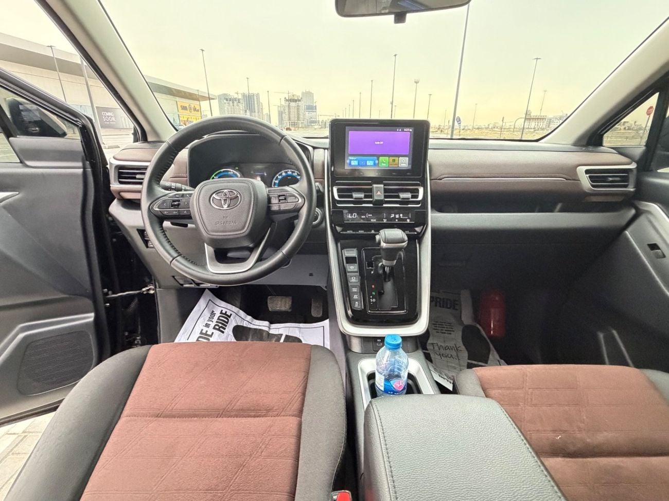 تويوتا إينوفا 2.0L HyCross 7S Hybrid