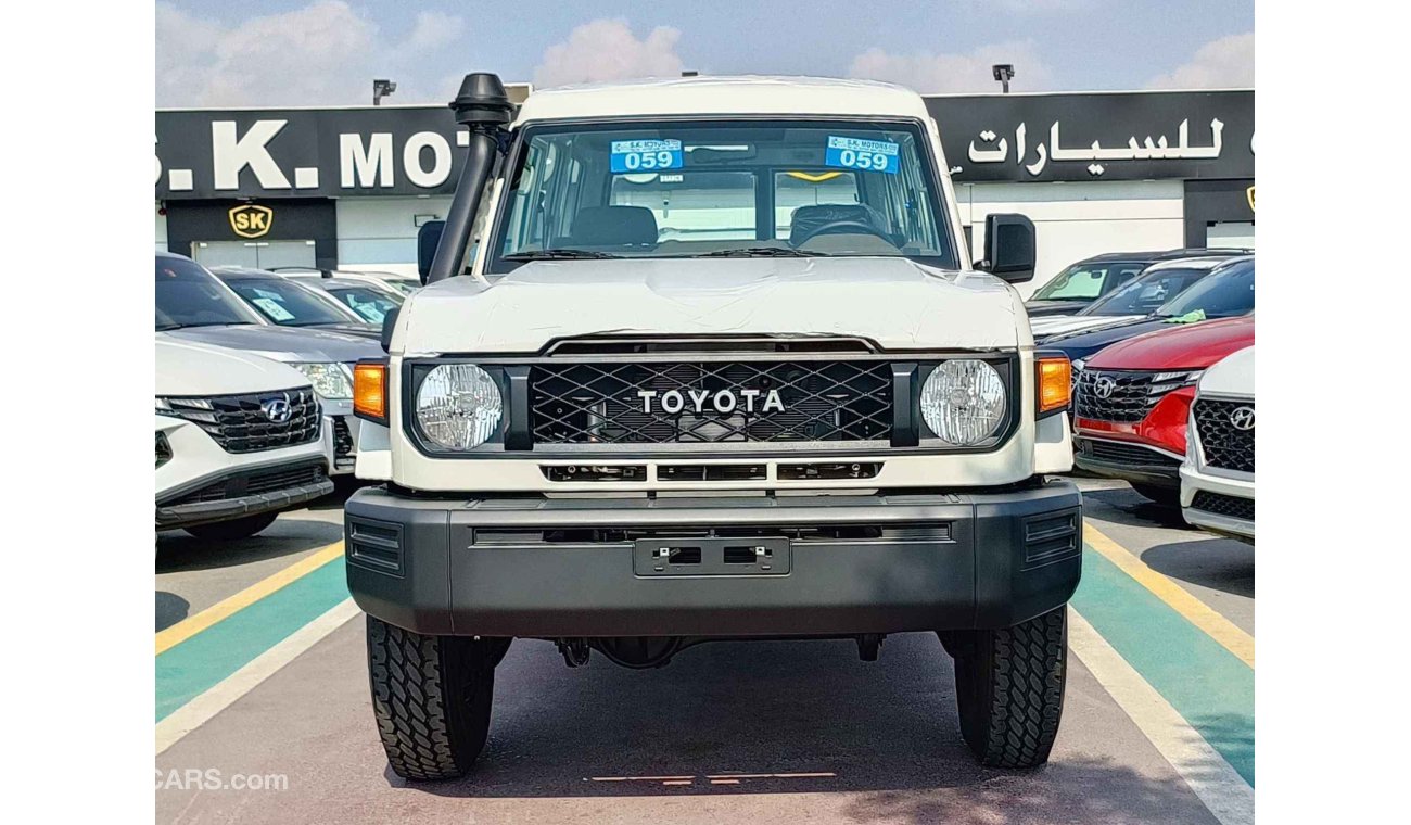 Toyota Land Cruiser Hard Top LC78 / V8 / 4.5L DIESEL / 9 STR /  SNORKEL / FRONT BUMPER NEW DESIGN PAINTED / 4WD (CODE # 5619)