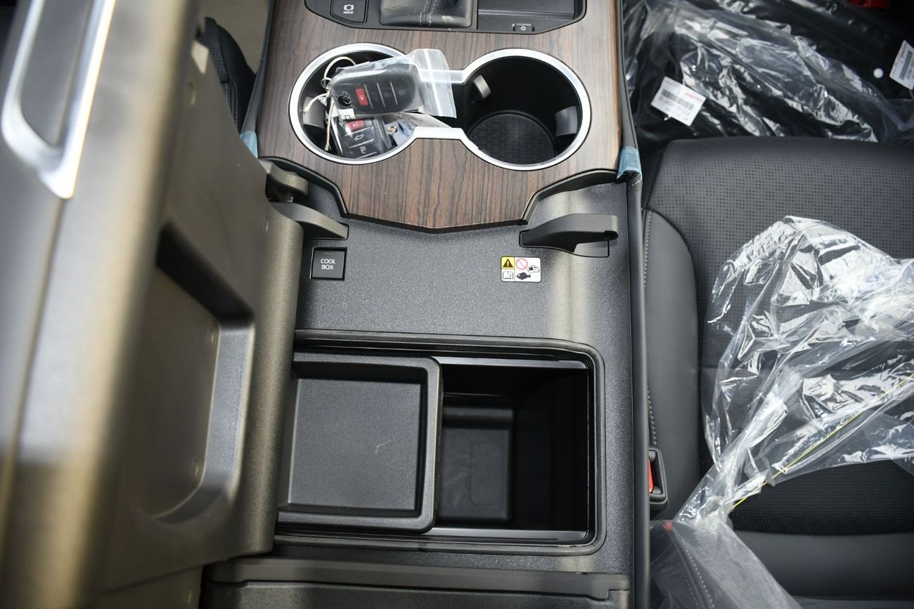 تويوتا لاند كروزر 4.0L VX,PETROL A/T, MY25 4.0L High-A/T Petrol