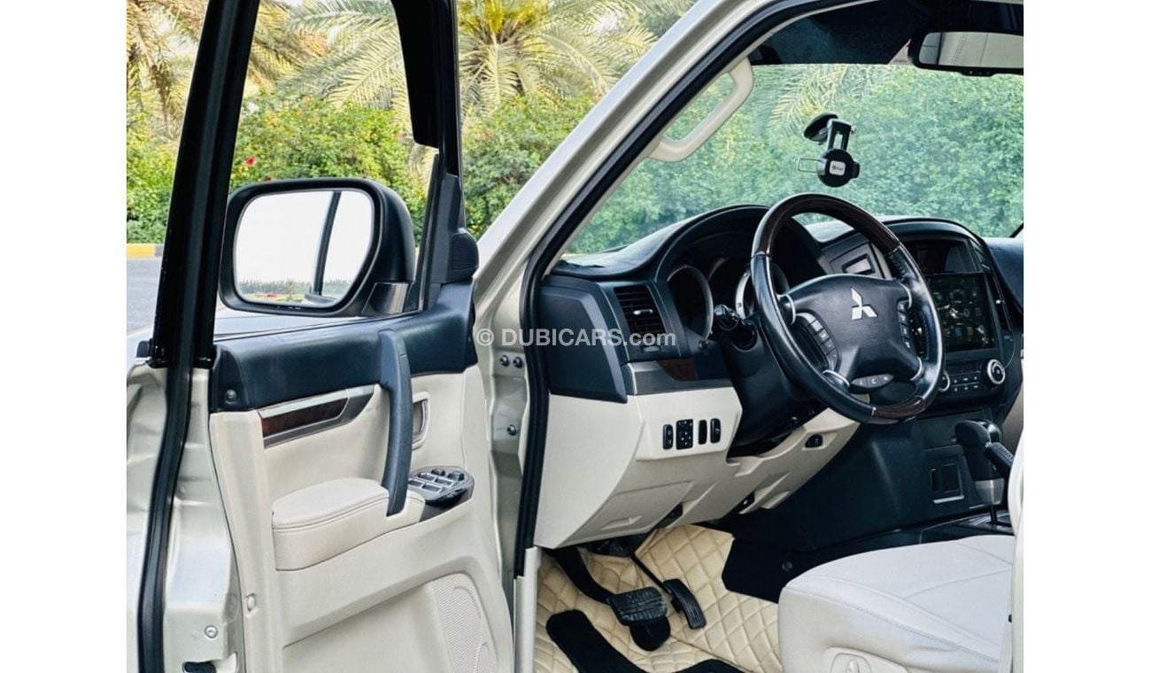 Mitsubishi Pajero GLS Highline Top MITSUBISHI PAJERO FULL OPTION GCC SPACE MODEL 2013