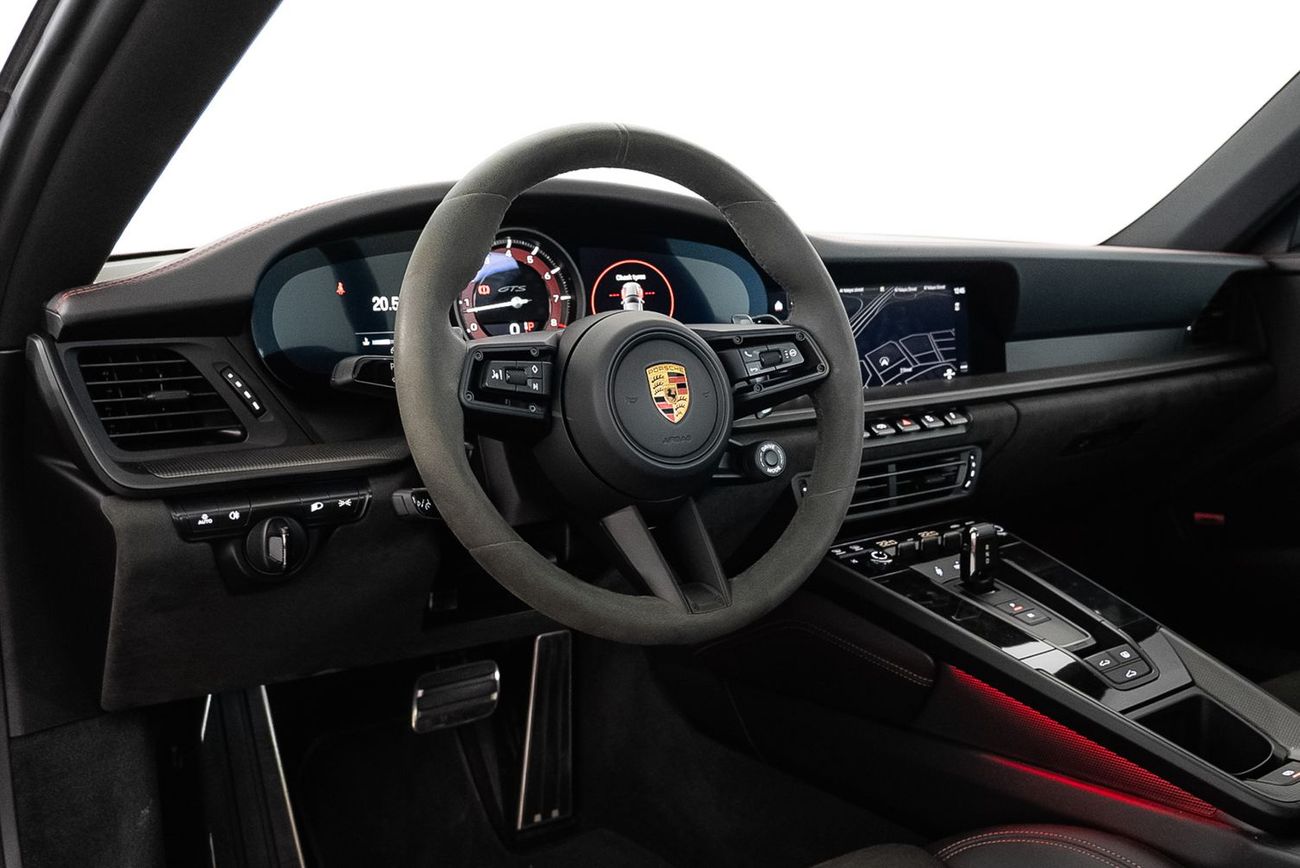 بورش 911 Carrera GTS 3.0L (475 HP) Coupe