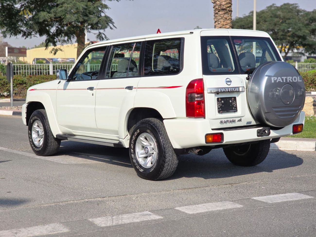 Nissan Patrol Safari Safari 4.8L A/T 2022 GCC ROSTAMANI ARABIAN AUTO  LOW MILEAGE IN MINT CONDITION