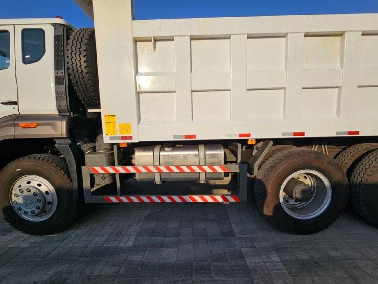 سنوترك هوو Sonitruk howo nx