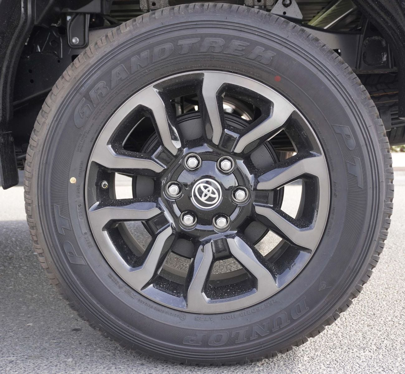 Toyota Hilux ADVENTURE 2.8L 4x4 DC Diesel A/T 2026 MODEL