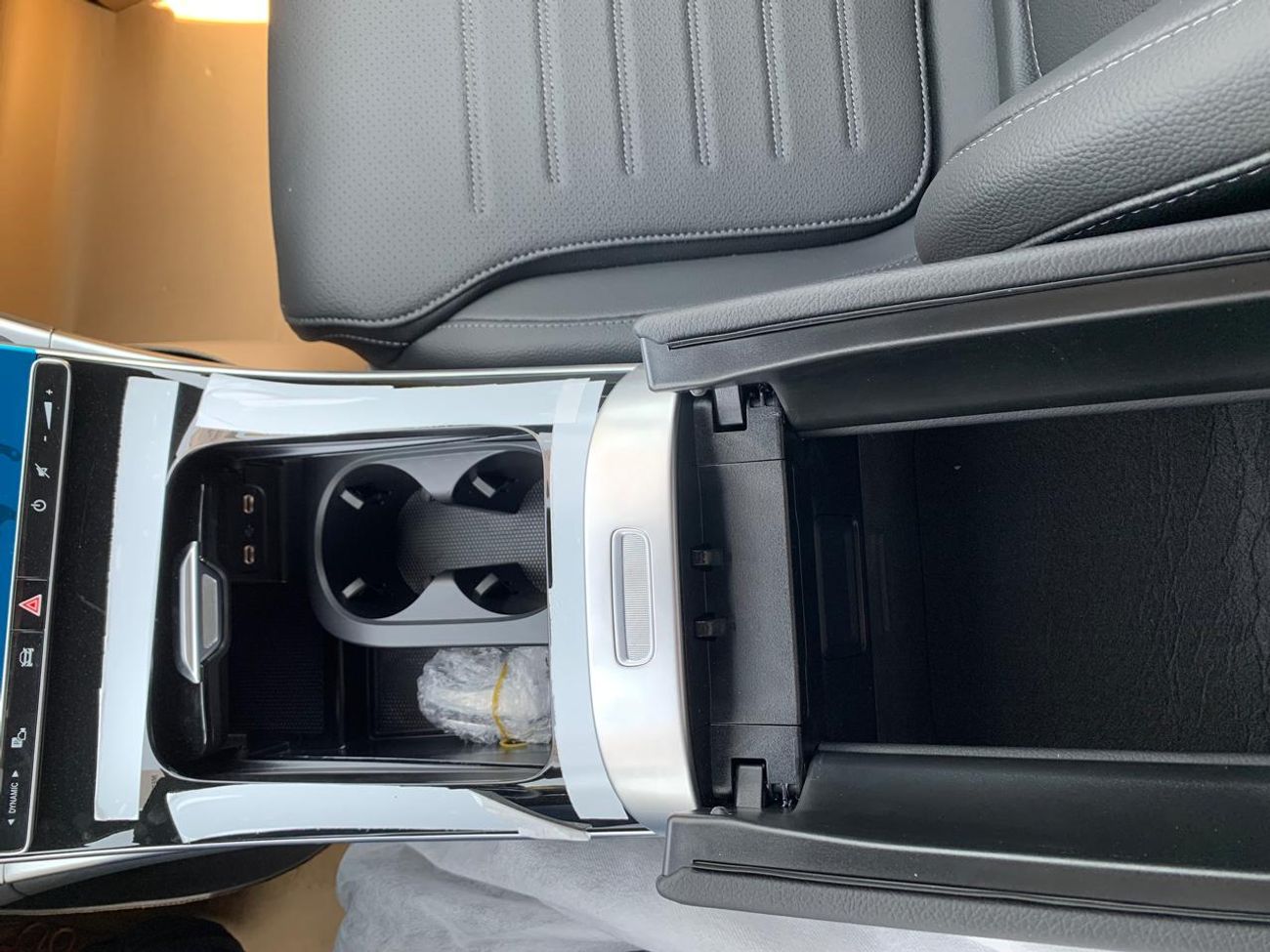 مرسيدس بنز 200 2025 MERCEDES -BEN C200L 1.5L V4 FULL OPTION