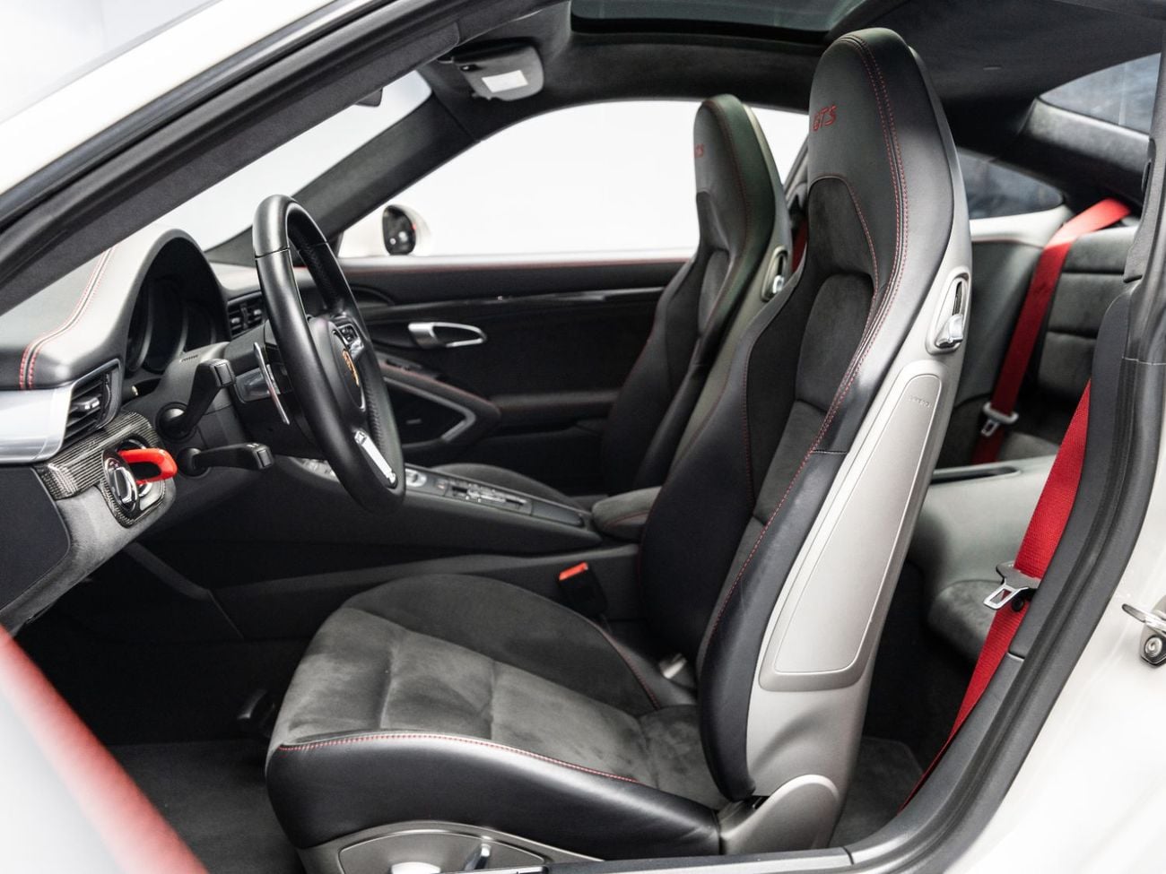 Porsche 911 Carrera 4GTS 3.8L Coupe SUMMER STARTS NOW | EXCLUSIVE DEAL BY BLACKLINE September 2027 Porsche Warra