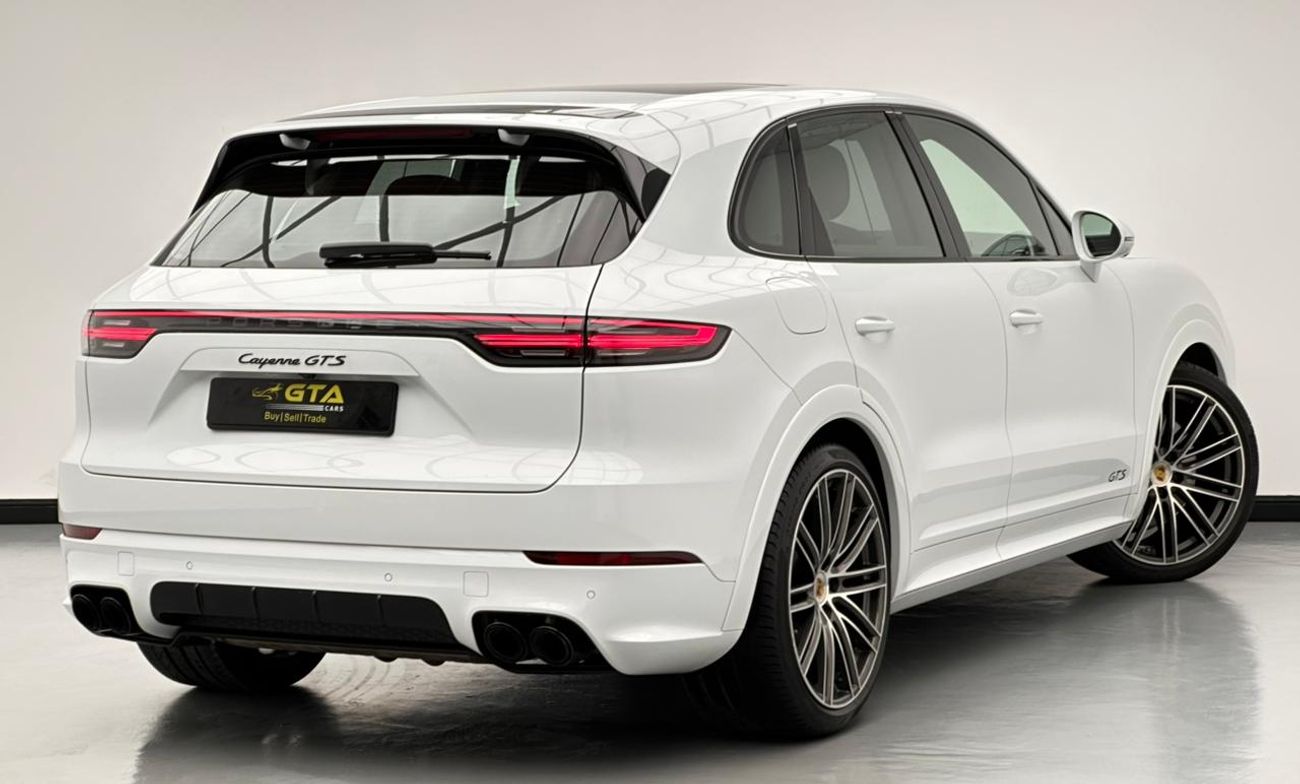 Porsche Cayenne 2022 Porsche Cayenne GTS, Feb/2027 Porsche Warranty, Porsche Full Service History, Excellent Conditi