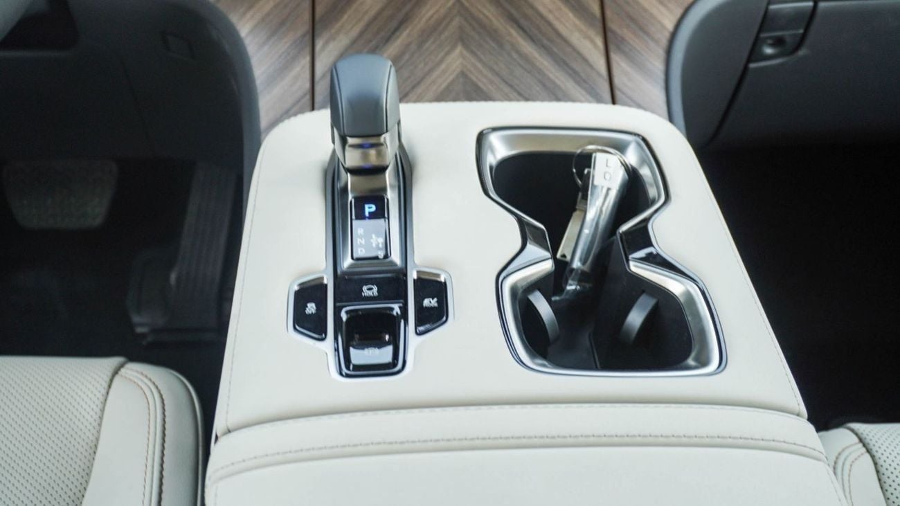 لكزس LM 350h 2024 Lexus LM350h 7-Seater 2.5L 4-Cyl Hybrid A/T 4WD Export Only