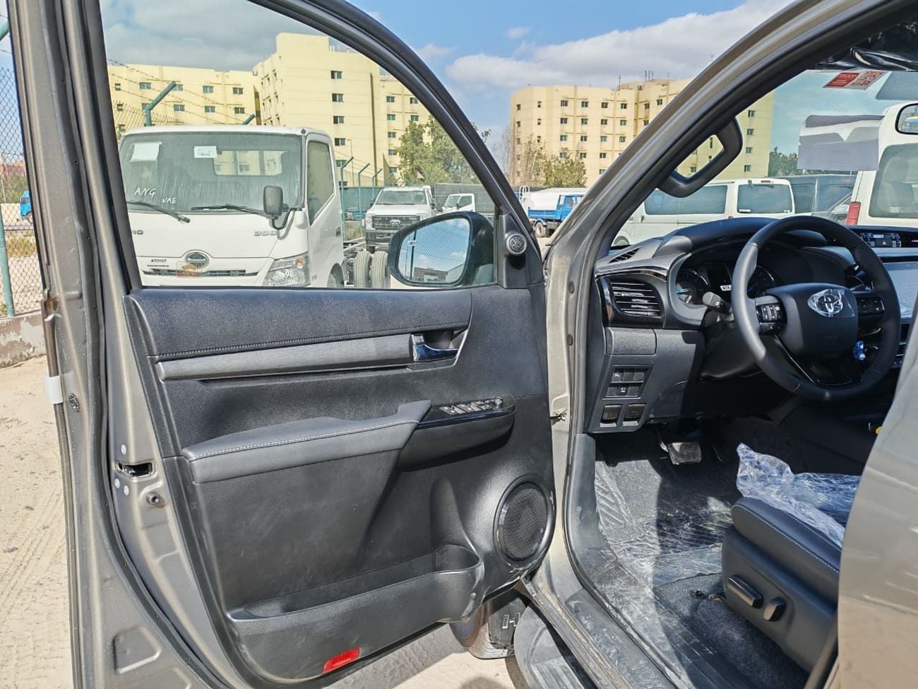 Toyota Hilux 2025 Toyota Hilux Adventure Double Cab Pickup 2.8L 4-Cyl Turbo Diesel A/T 4x4 Only for Africa