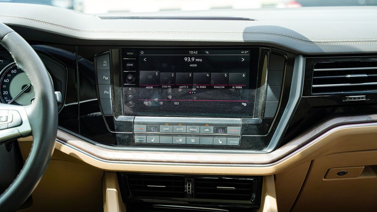 فولكس واجن طوارق