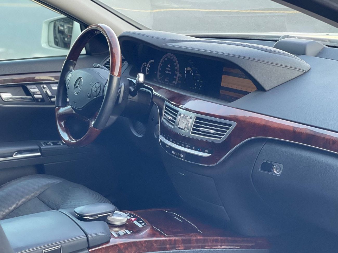 مرسيدس بنز S 400 S400 ماشي فقط 48000