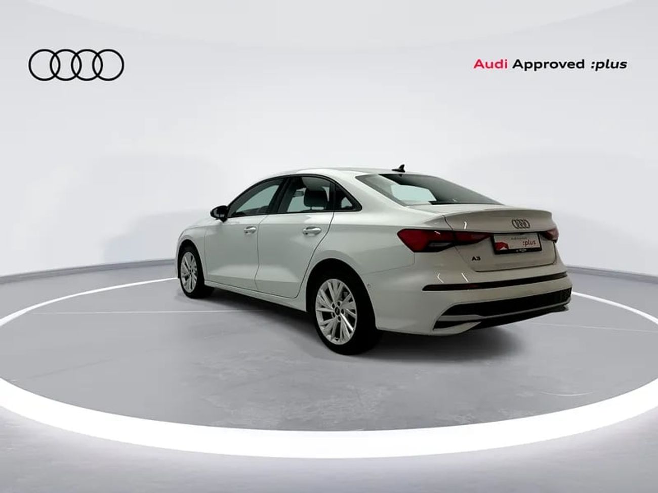 أودي A3 35 TFSI S Line 1.4L Sedan 35 TFSI 150hp Standard (Ref# 84620)