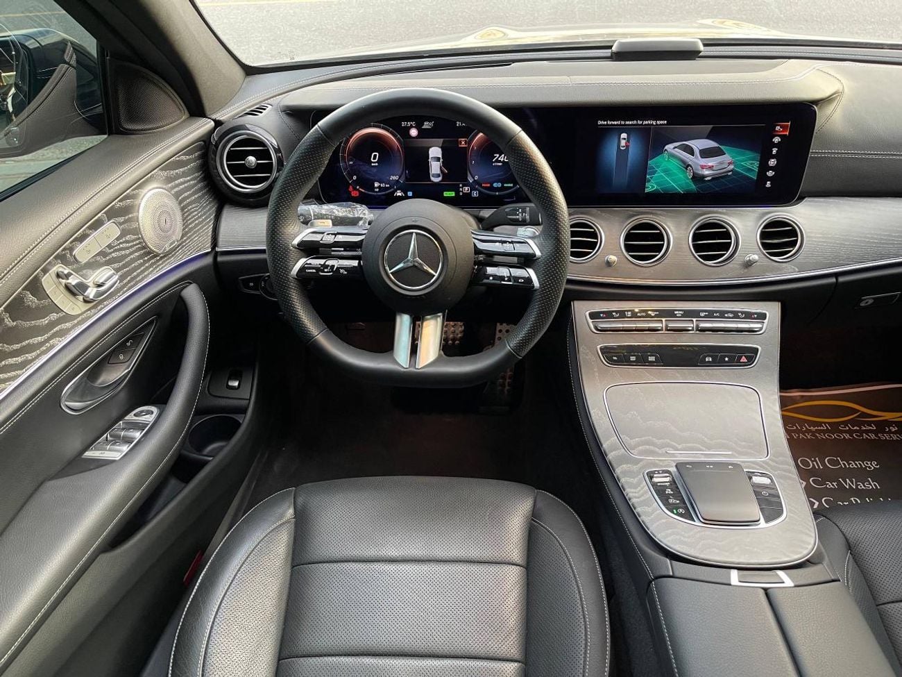 مرسيدس بنز E 350 عداد كيلومترات منخفض / كاميرا 360 درجة / رادار / شاشة عرض كاملة للوحة القيادة / نظام كشف النقطة العم