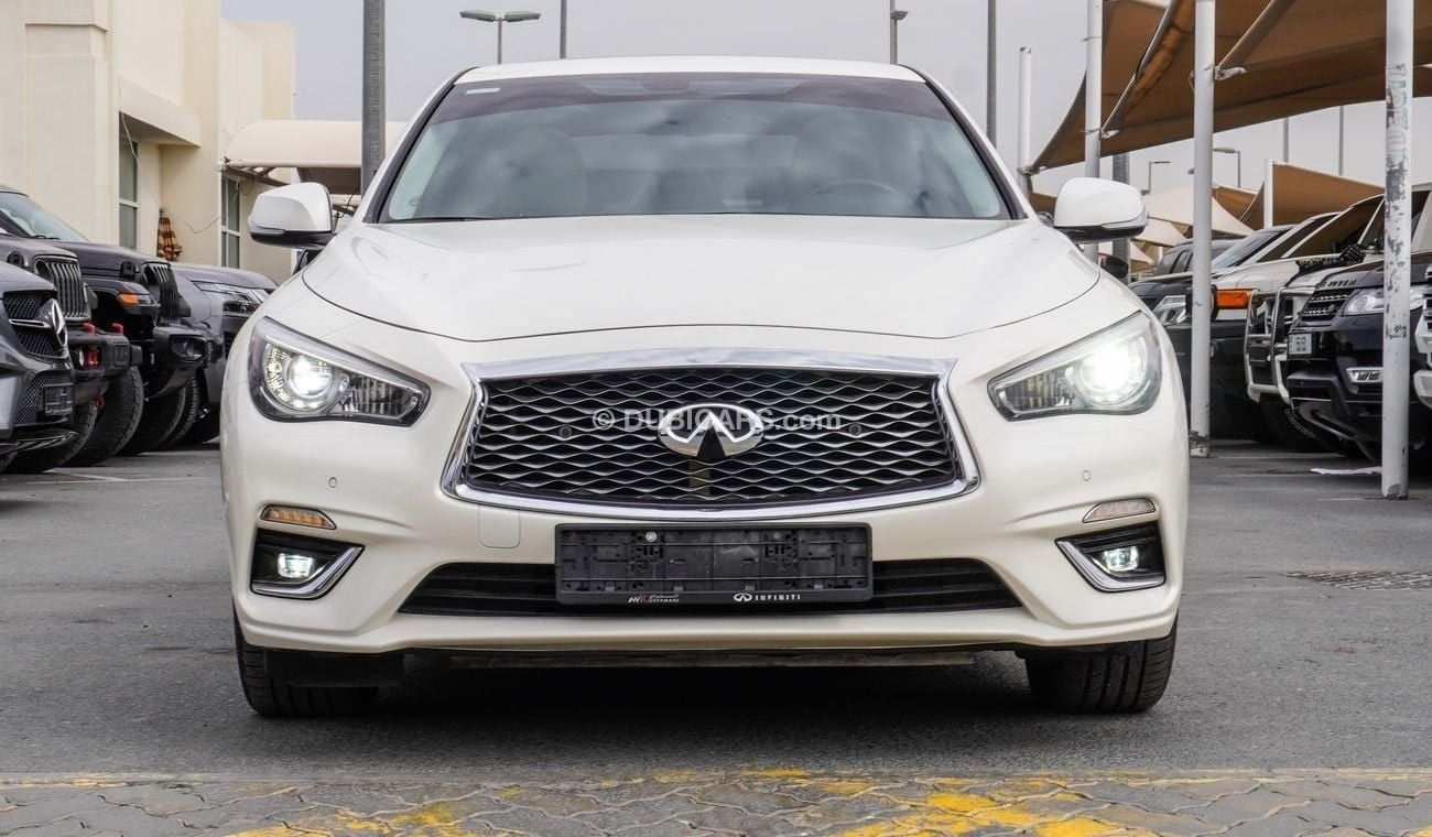 إنفينيتي Q50