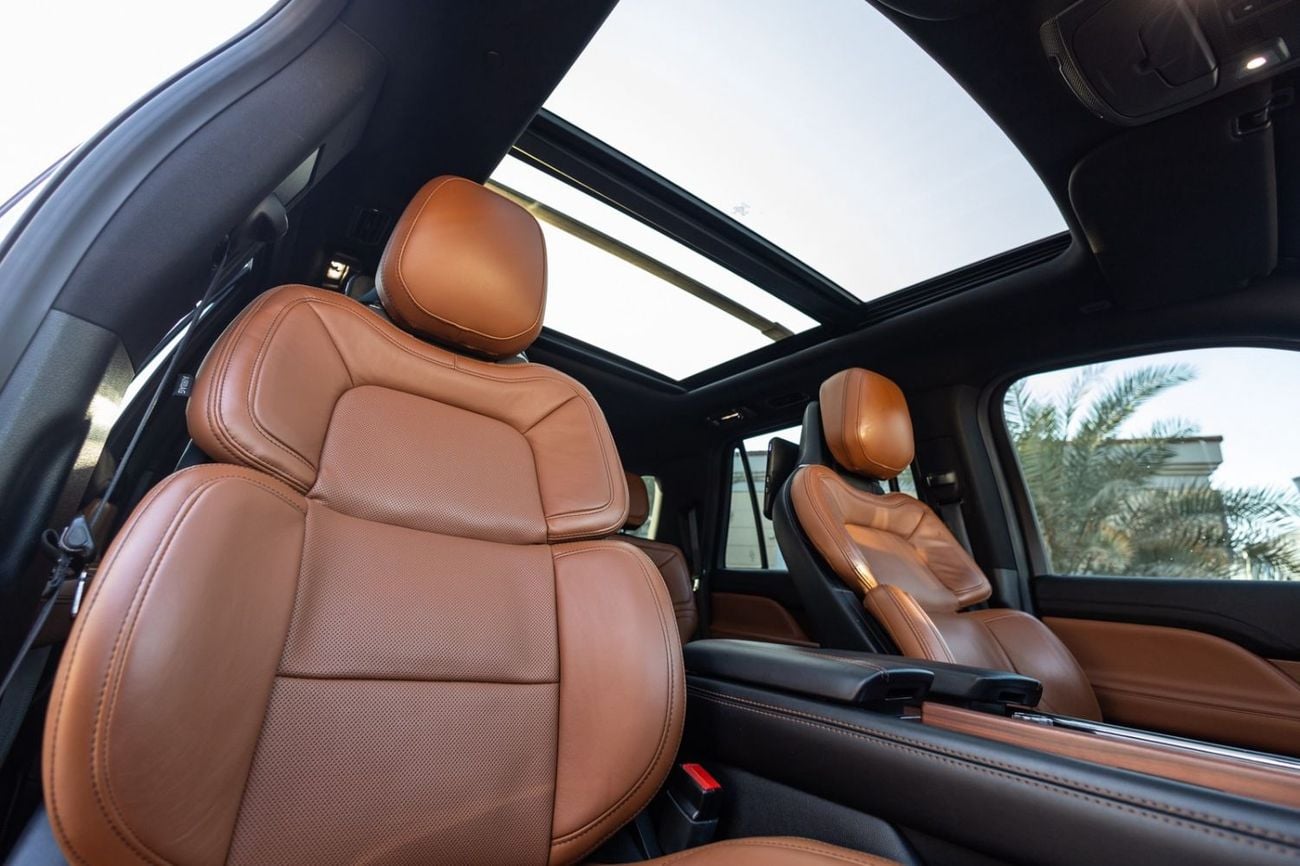 Lincoln Navigator Reserve 3.5L Lincoln Navigator Reserve 2021 GCC | Warranty | Service Contract