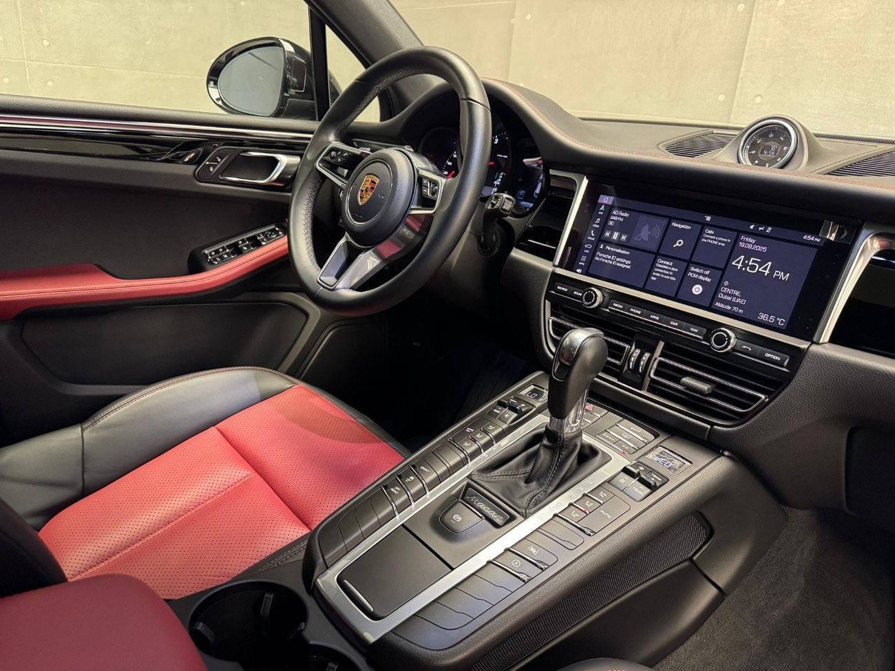 Porsche Macan Std 2.0L (260 HP)