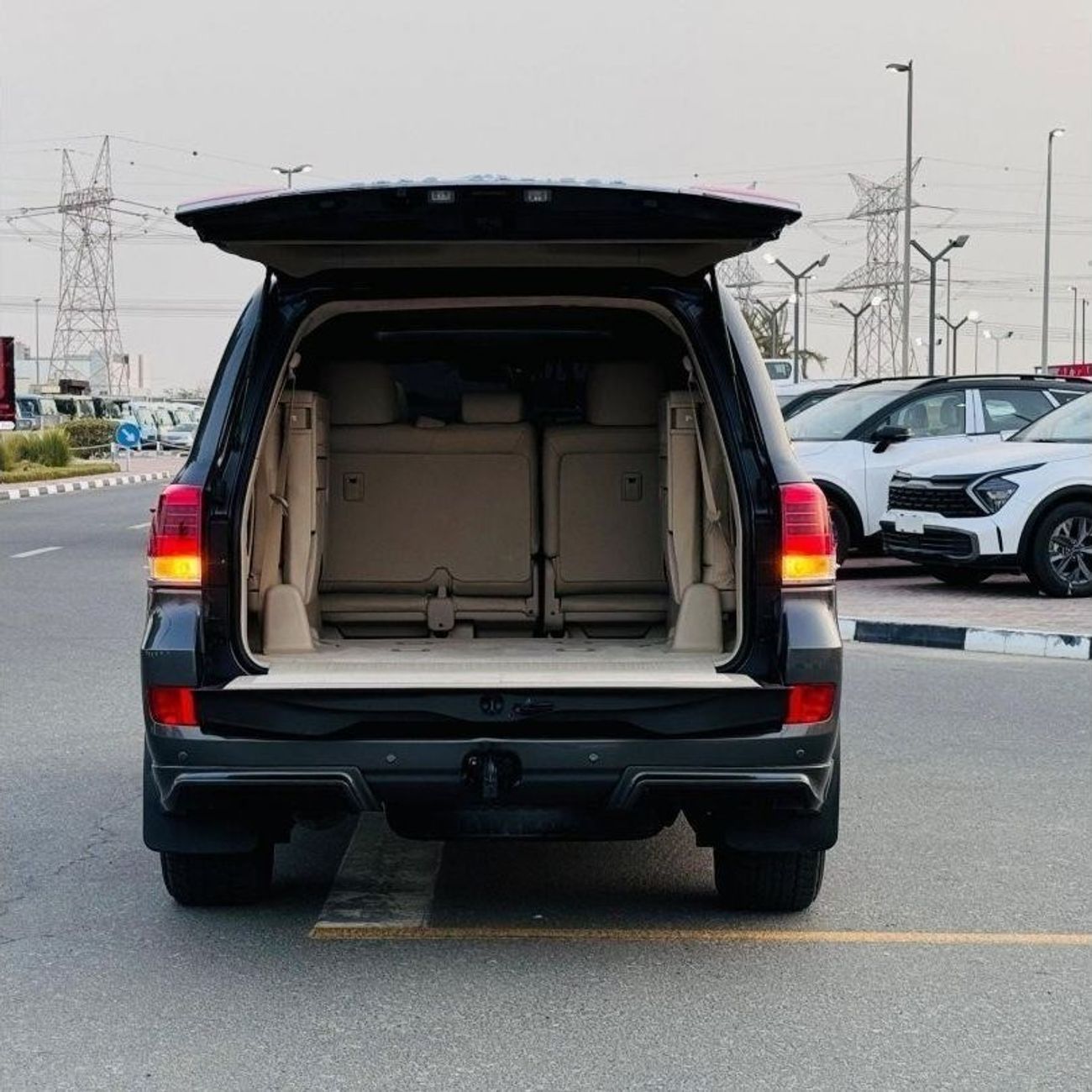 Toyota Land Cruiser PREMIUM CONDITION | 4.0L PETROL | SUNROOF | LHD | 2020 | COOL BOX | REAR VIEW CAMERA