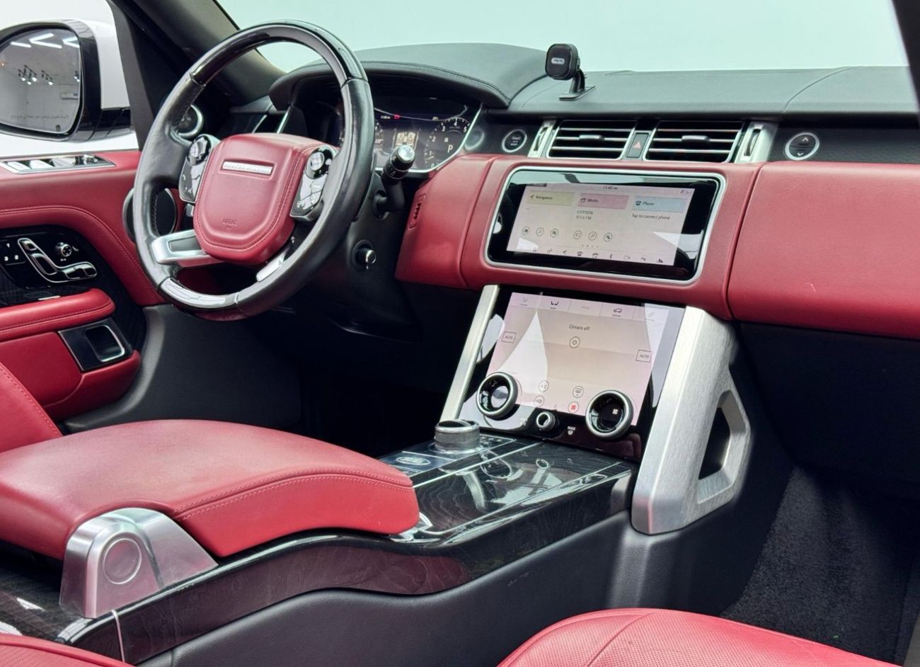 Land Rover Range Rover Vogue SE 5.0L 2018 Range Rover Vogue SE Supercharged V8, Full Service History, GCC