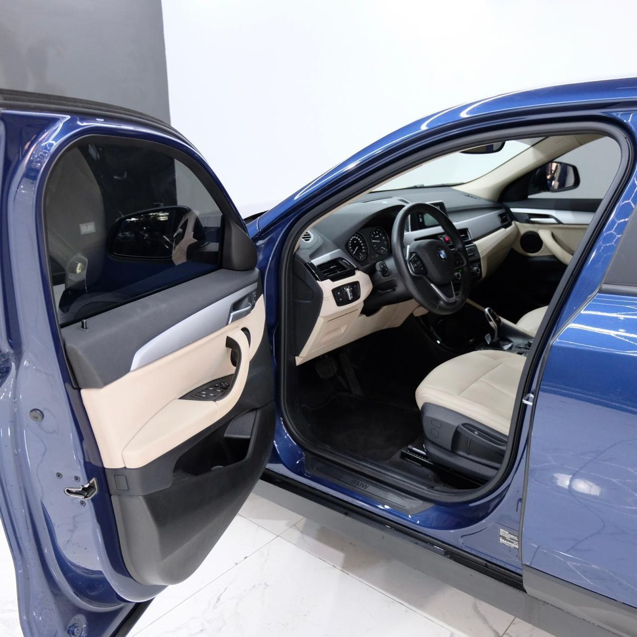 BMW X2 sDrive20i 2.0L AED 1,606 / Monthly l  0% Down Payment l sDrive20i l FREE REG - END OF YEAR OFFER