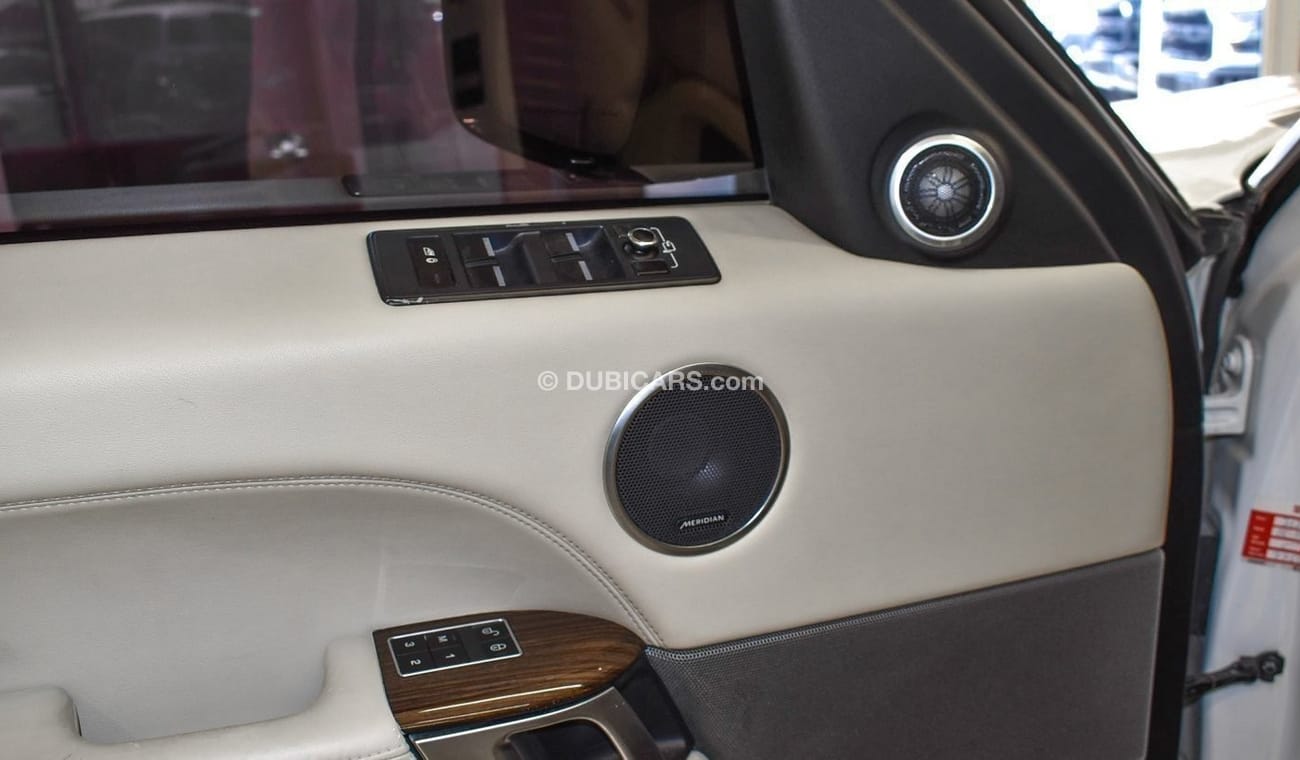 Land Rover Range Rover Sport With SVR body kit