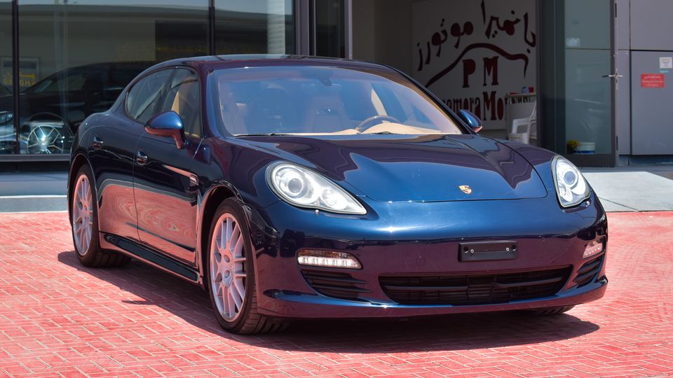 Used Porsche Panamera S 2011 for sale in Abu Dhabi 611493