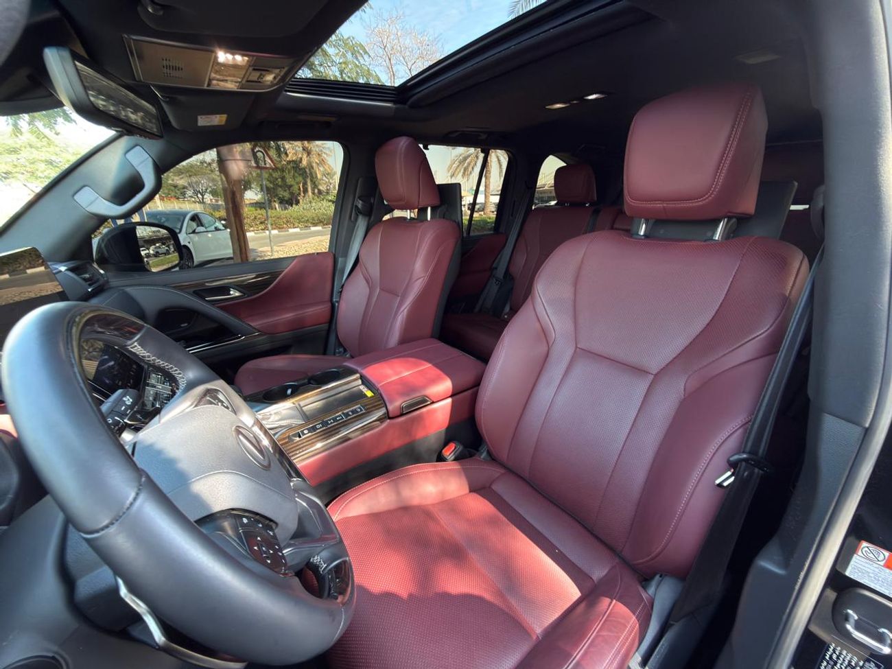 لكزس LX 600 Signature 3.5L ( CYL)