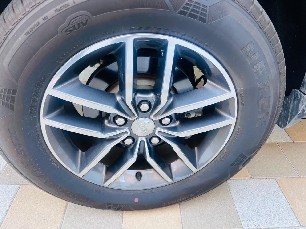 جيب جراند شيروكي