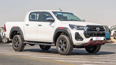 Toyota Hilux 2025 Toyota Hilux TRD SR5 4.0L petrol AT - GCC (Export price)