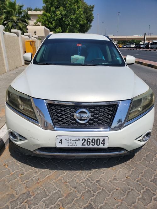 Nissan Pathfinder 4WD (Not Flooded)