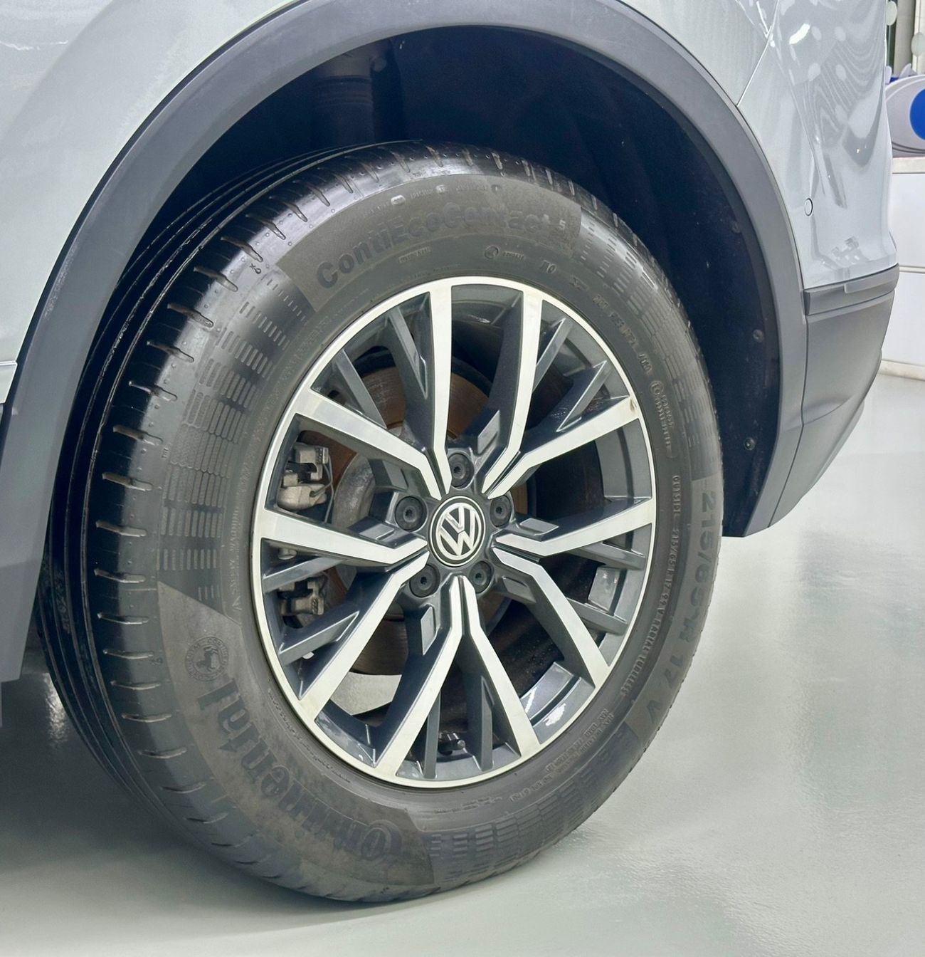 Volkswagen Tiguan SE