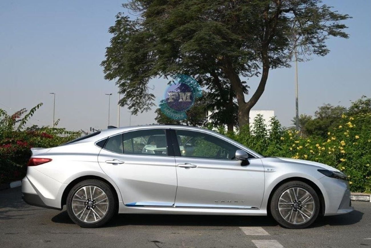 Toyota Camry LE Hybrid 2.5L Automatic