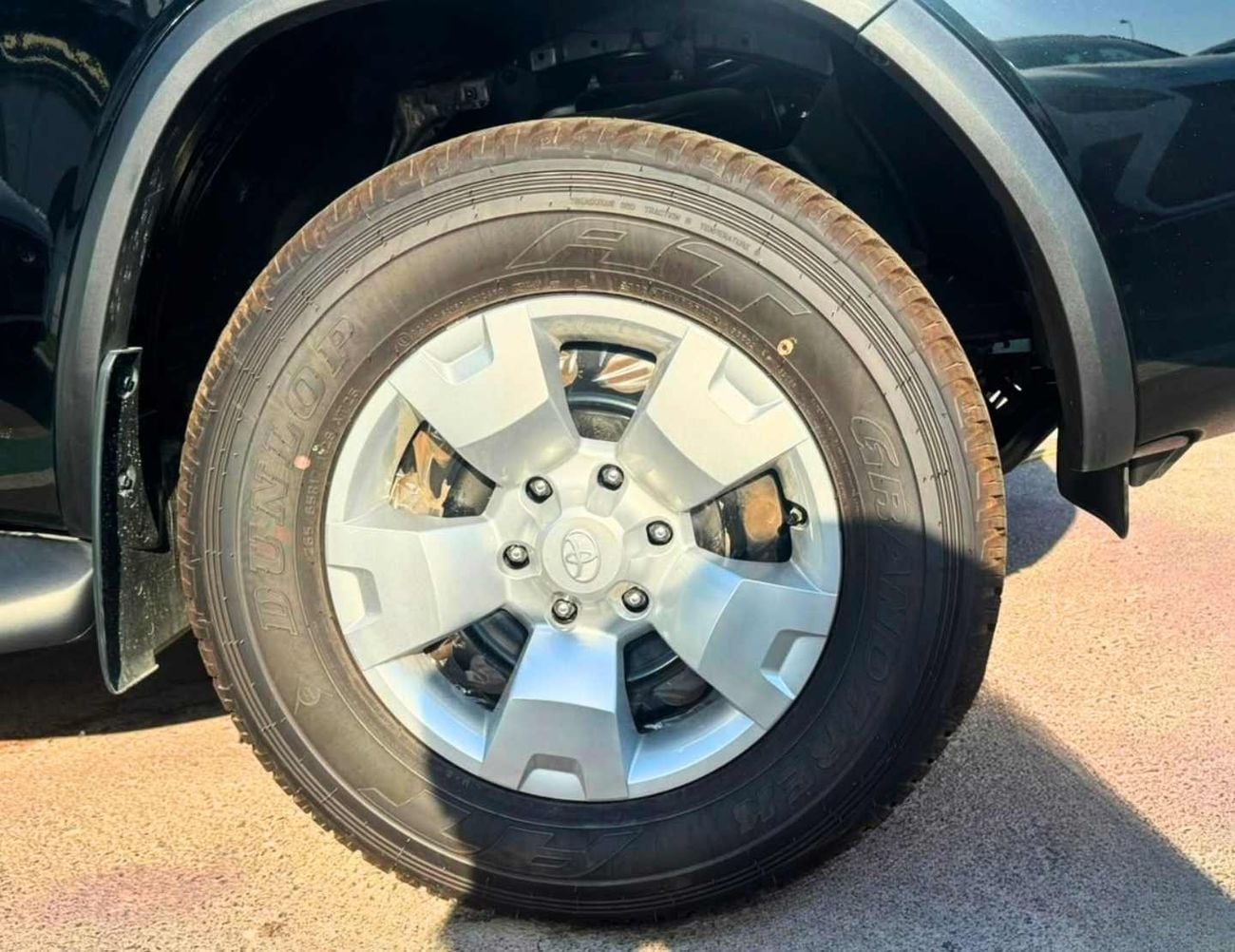 تويوتا فورتونر EXR SR5 MID OPTION , OM || 2.7L PETROL V4 A/T 4WD / AUTO AC  (CODE # FPE1)