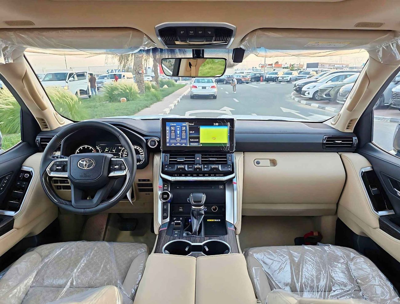 Toyota Land Cruiser VXR | FULL OPTION | 3.5L V6 PETROL | HEADUP WITH SUNROOF | JBL SPEAKRS (CODE # 67996)